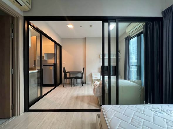 bedroom and room interior of Condolette Midst Rama 9