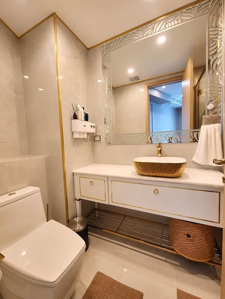 bathroom of Copacabana Beach Jomtien