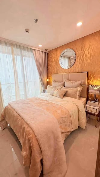 bedroom and bathroom of Copacabana Beach Jomtien