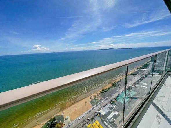 Copacabana Beach Jomtien