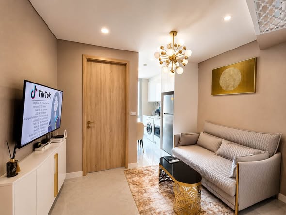 living room and bedroom and bathroom of Copacabana Beach Jomtien