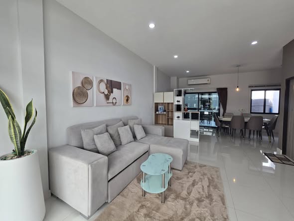 living room of Cordiz at Udomsuk