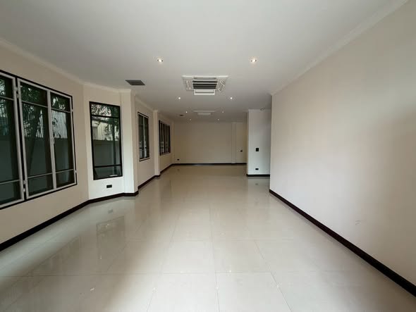 room interior of CPB Place ปรีดี พนมยงค์ 25
