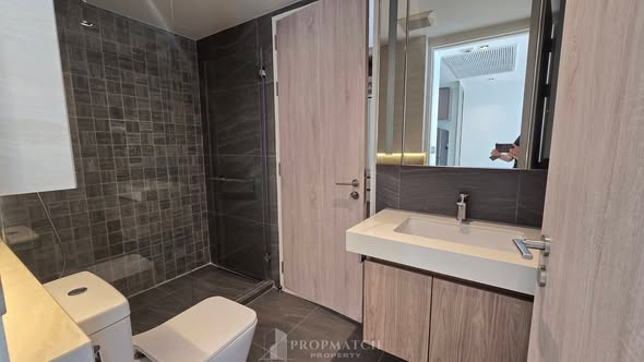 bathroom of CRAFT Ploenchit