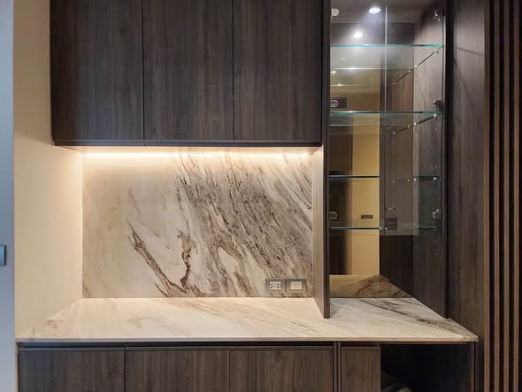 bathroom and kitchen of CRAFT Ploenchit