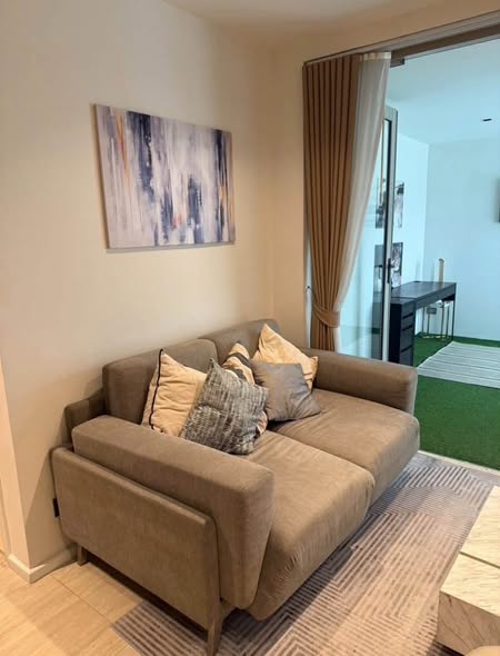 living room of CRAFT Ploenchit