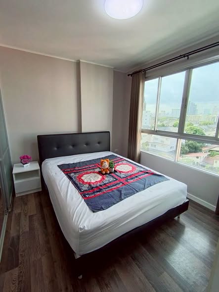 bedroom of D Condo Sukhumvit 109