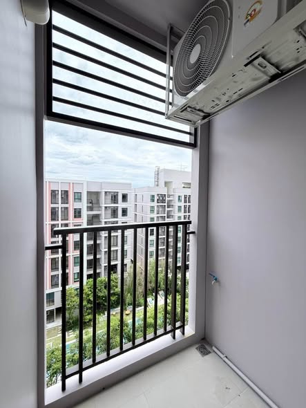 room interior of Dcondo Campus Resort Ratchapruek-Charan 13