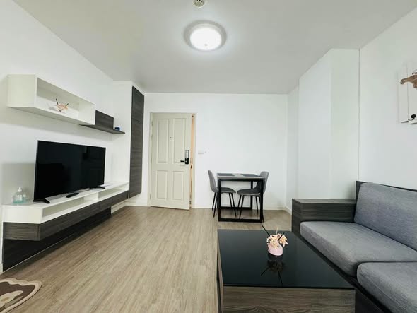 living room of dcondo ping
