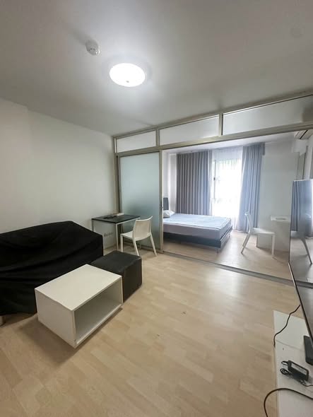 bedroom and room interior of Dcondo Ramkhamhaeng 64