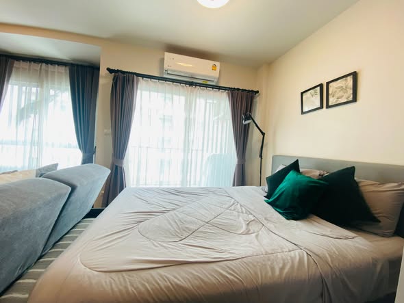 bedroom of dcondo rin