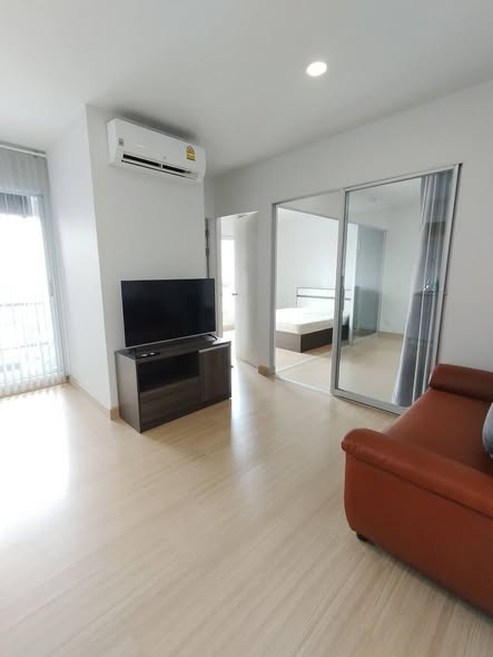 bedroom and room interior of Deco condominium C building