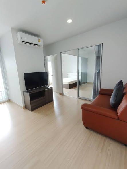 bedroom and room interior of Deco condominium C building