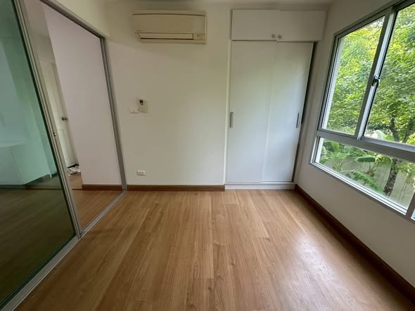 room interior of Den Vibhavadi