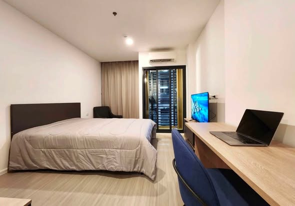 bedroom of DENIM Jatujak