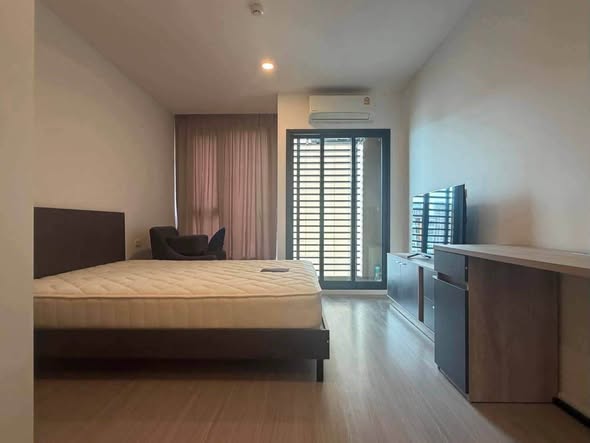 bedroom of DENIM Jatujak