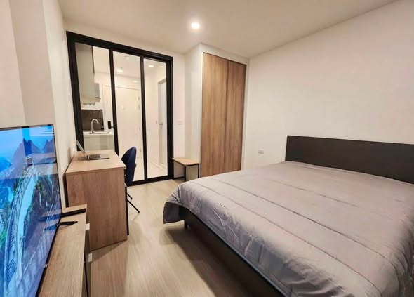 bedroom and room interior of DENIM Jatujak
