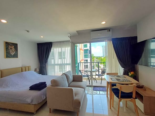 bedroom of Diamond Suites Resort