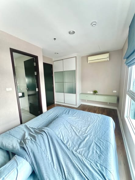 bedroom and room interior of Diamond Sukhumvit