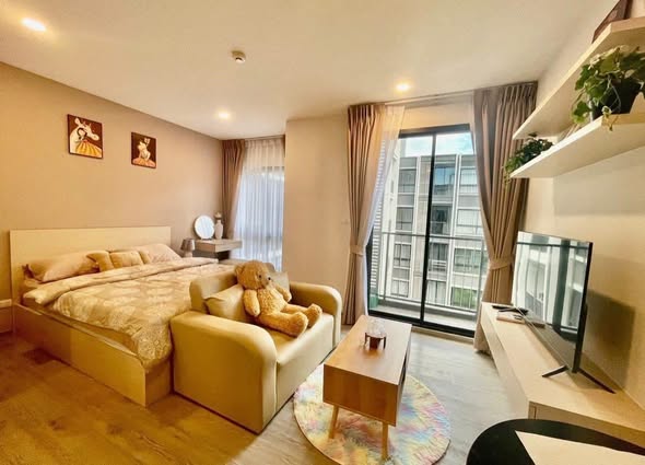bedroom and living room of DOLCE LA SALLE