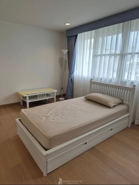 bedroom of DS Towers1