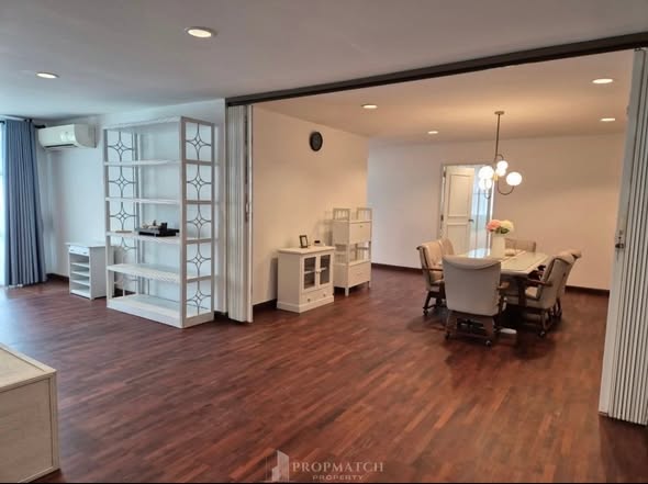 room interior of DS Towers1