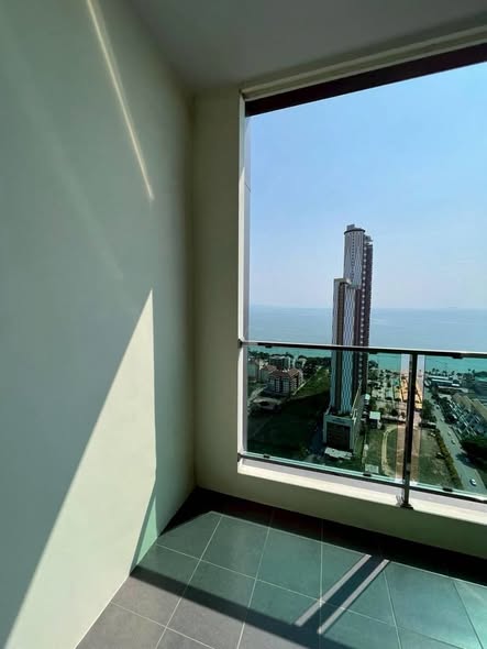 room interior of Dusit Grand Condo View