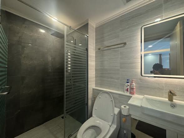 bathroom of Dusit Grand Park
