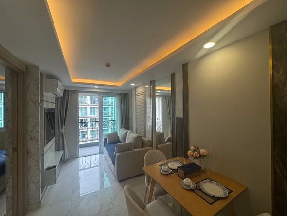 bedroom and living room of Dusit Grand Park