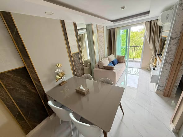 living room and room interior of Dusit Grand Park