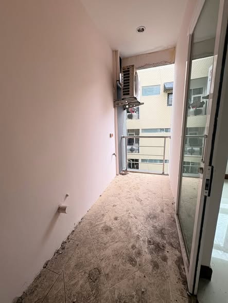 Ease Ratchada Condominium