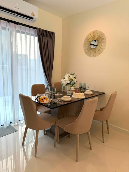 room interior of Eigen Premium Townhome
