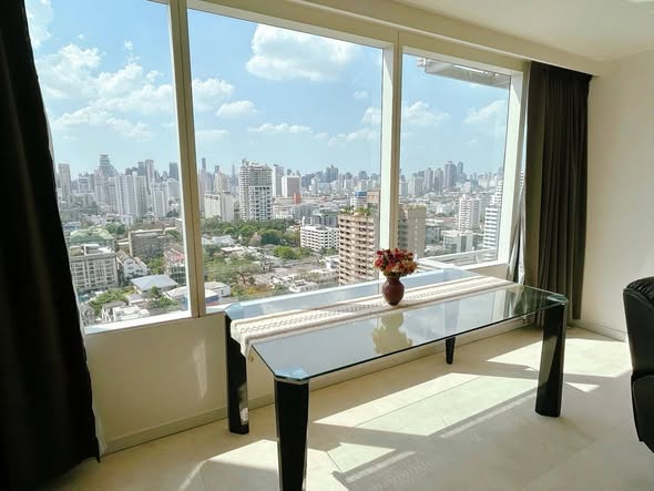 Eight Thonglor Residence