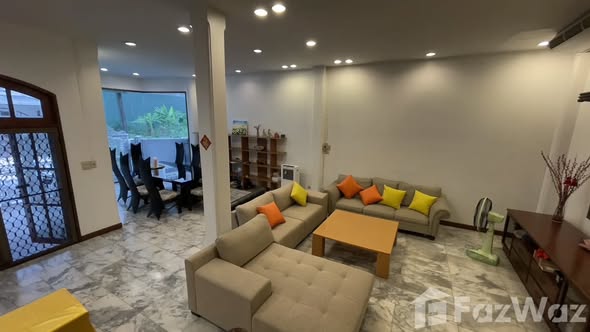 living room of Ekkamai Villas