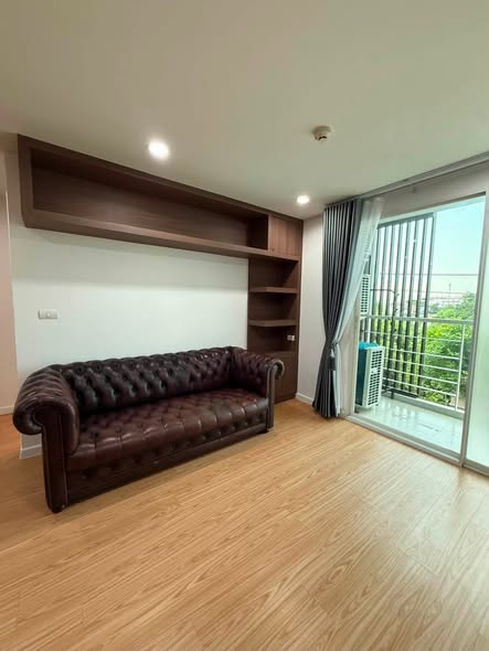 living room and bedroom of ELEMENTS SRINAGARINDRA CONDO