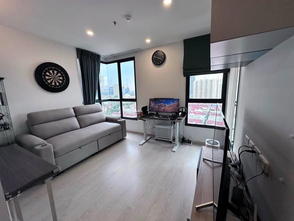 living room and bedroom of ELIO DEL NEST