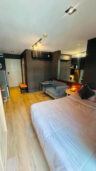 bedroom of Elio Sukhumvit 64