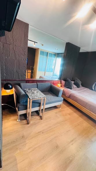 living room of Elio Sukhumvit 64