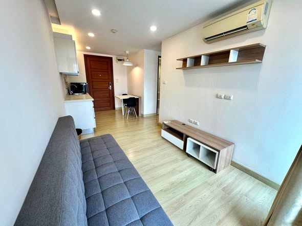 bedroom of Emerald Residence Ratchada Condominium