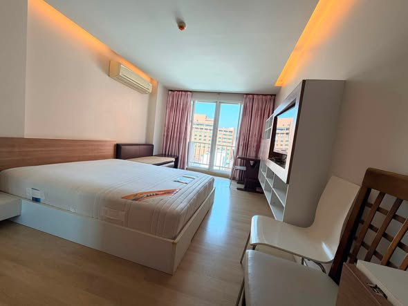 bedroom of Emerald Residence Ratchada Condominium