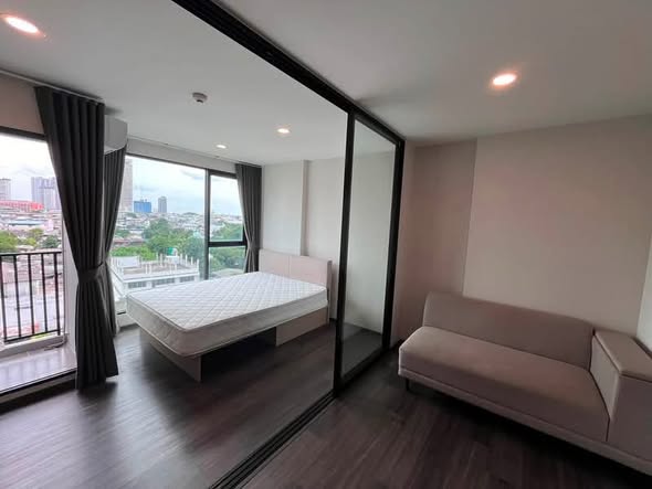 bedroom of FLEXI Sathon-Charoen Nakhon