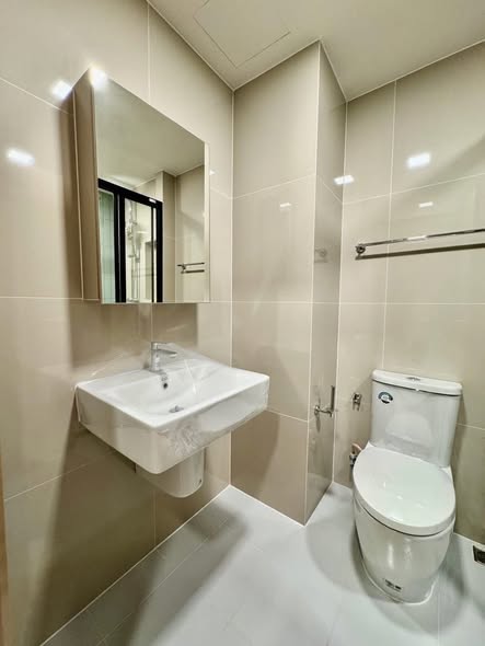bathroom of FLO by Sansiri
