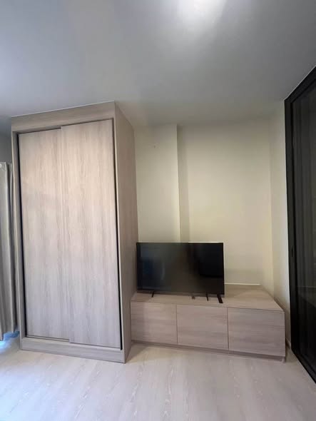 bedroom and room interior of FLO by Sansiri