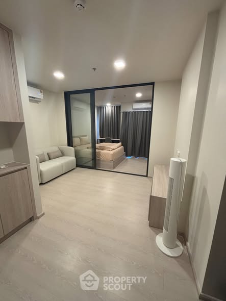 bedroom and room interior of FLO by Sansiri