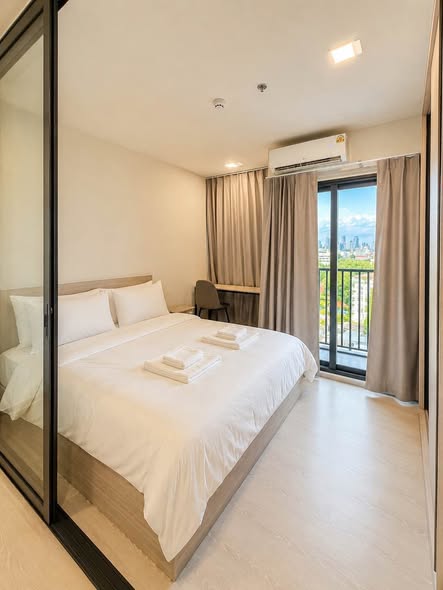 bedroom and room interior of FLO by Sansiri