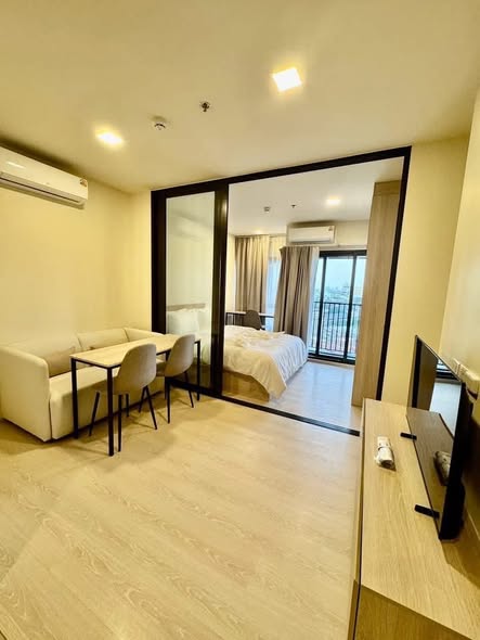 bedroom and room interior of FLO by Sansiri