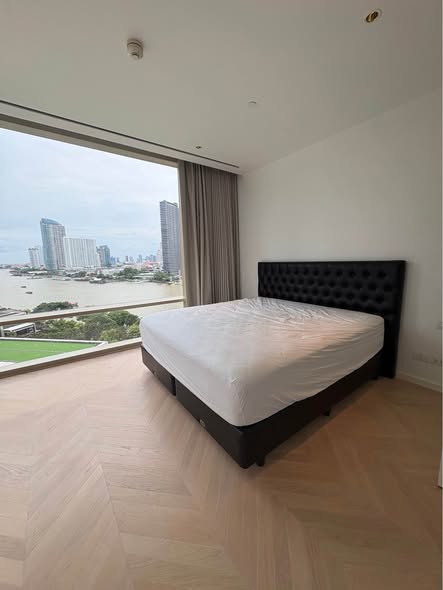 bedroom of Four Seasons Private Residences