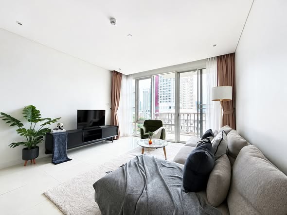 living room and bedroom of Fullerton Sukhumvit