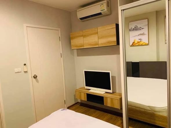 bedroom of Fuse Chan Sathorn