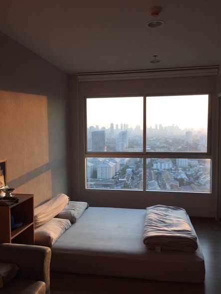 bedroom of Fuse Chan Sathorn